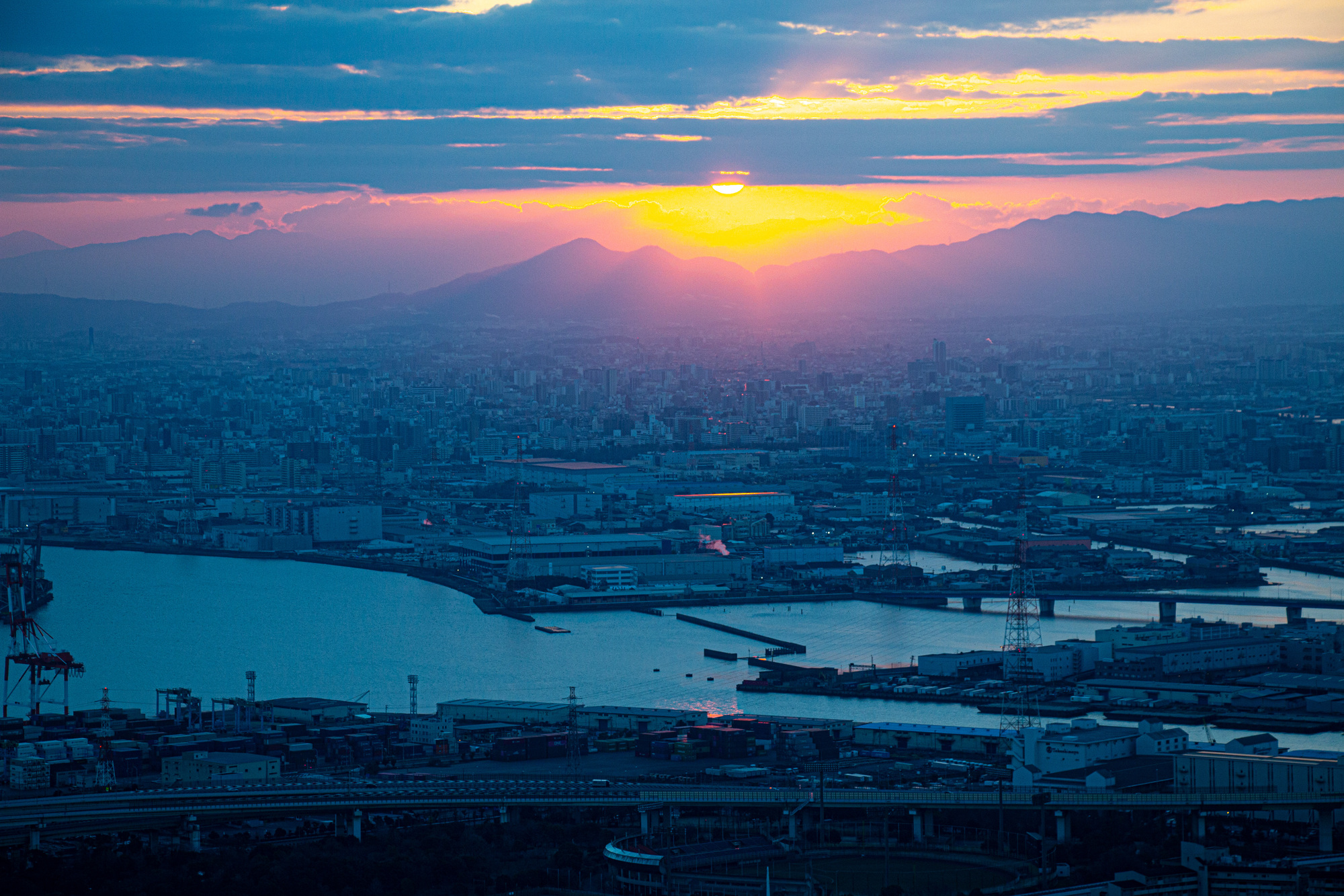 夕焼けの堺市街