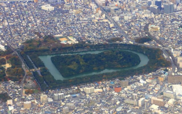 仁徳天皇陵古墳（航空写真・堺市）
