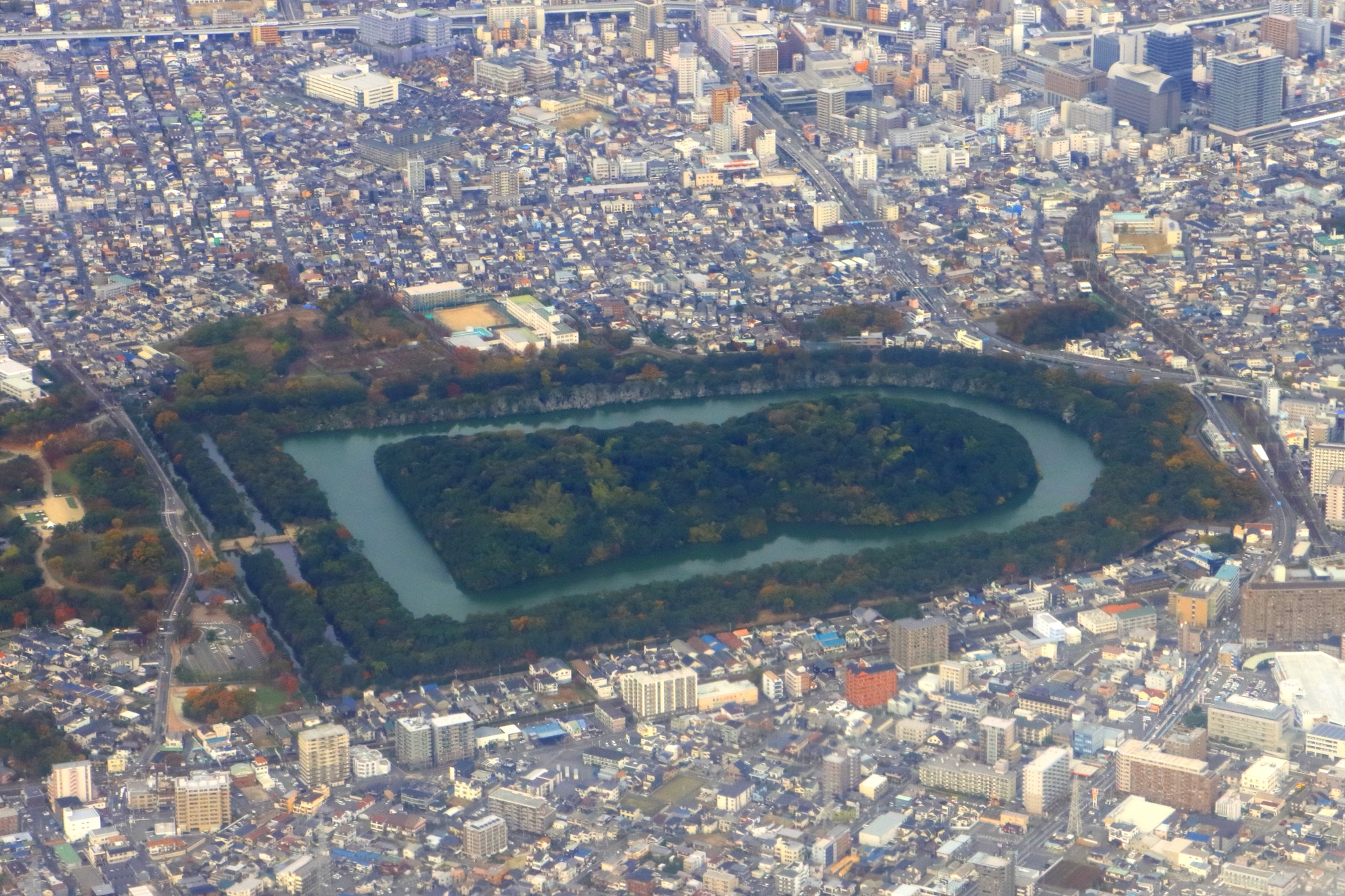 仁徳天皇陵古墳（航空写真・堺市）